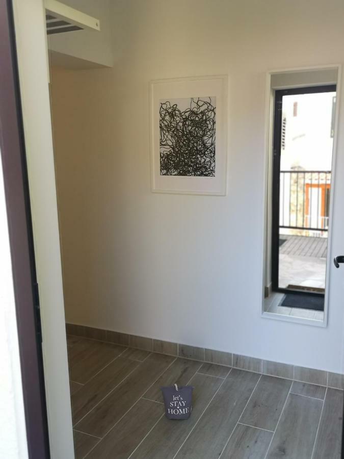 Apartman Studio Kod Ujevica Baška Voda Extérieur photo